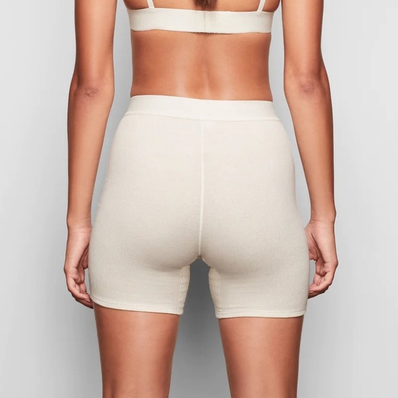 SKIMS - COTTON RIB BOXER - Picture 3 of 6